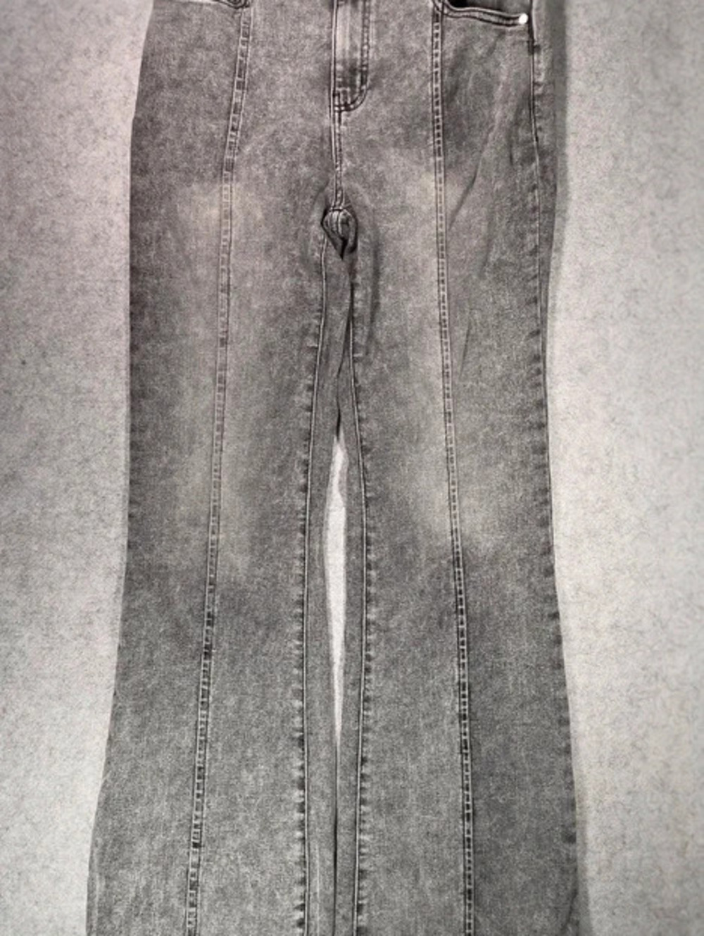 Time and Tru Women's Gray Acid Wash Flare Jeans - size 4